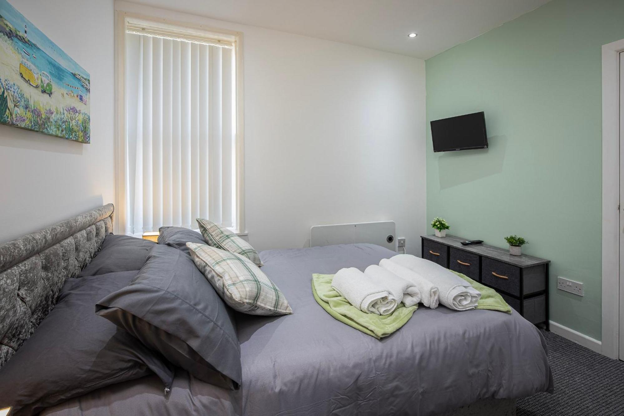02 Holmfield Apartment Blackpool Exterior photo